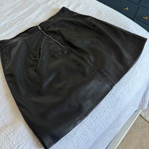 Hollister leather skirt with silver zipper on back